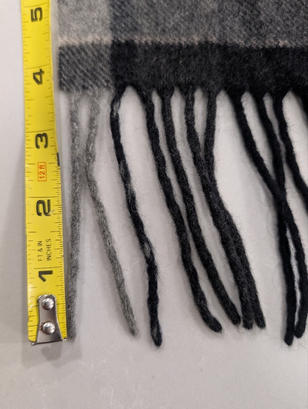 Club Room 100% Cashmere Black & Grey Plaid Scarf - Picture 3 of 6
